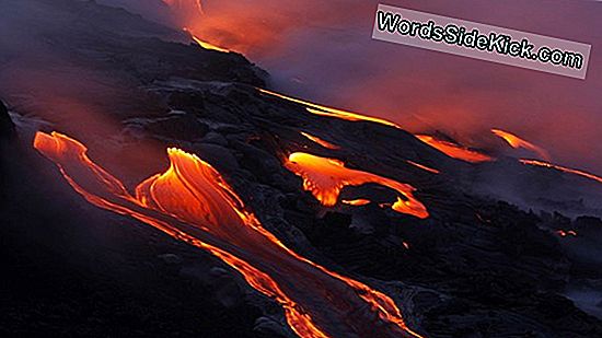 Hawaii'S Kilauea & Mauna Loa Vulkanen Gekoppeld