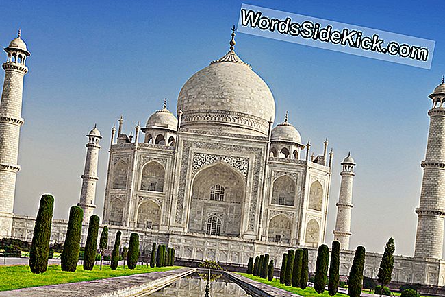 O Taj Mahal foi construído entre 1631 e 1653.