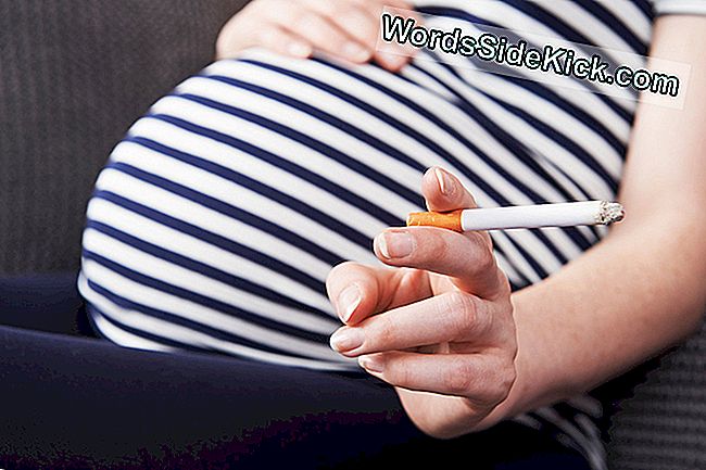 Mamas Rauchen Kann Die Dna Des Fötus Verändern