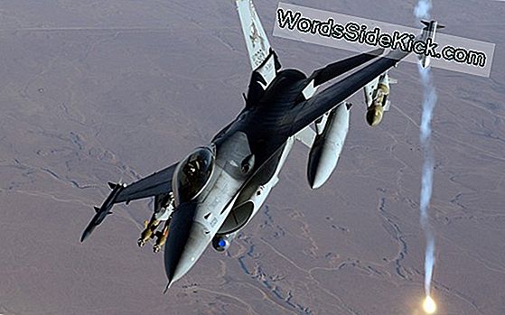 General Dynamics F-16 Fighting Falcon