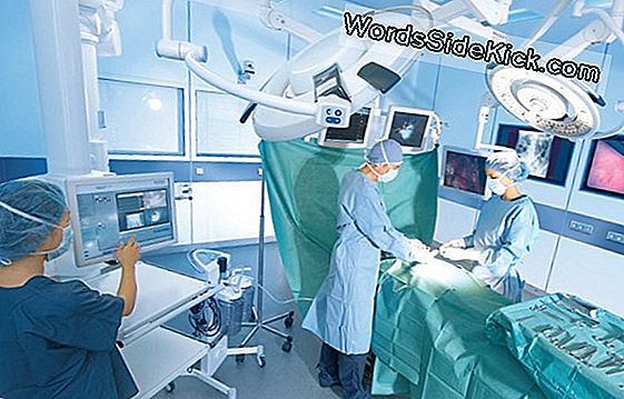 Cirugía En Un Tiempo Antes De La Anestesia (Op-Ed)