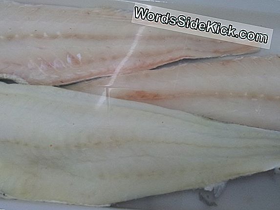 Pescado 'Demoníaco' Brilla En Una Foto Misteriosa