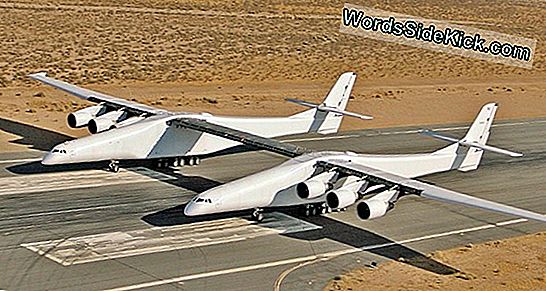 Stratolaunch, Graditelj Gargantuan Aviona, Baca Raketne Planove