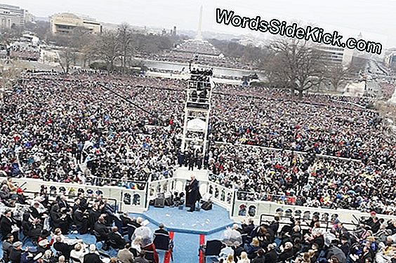 D.Trumpo Inauguracija: Kodėl Dievas Vaidina Prisiekiantįjį