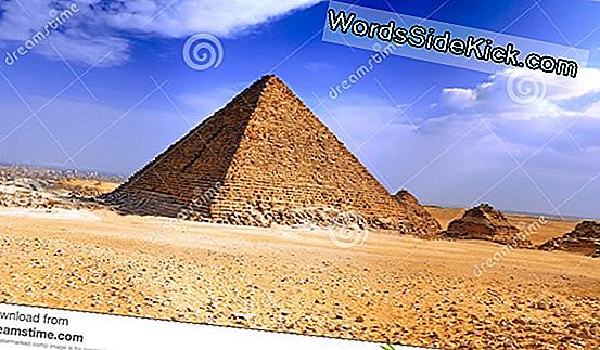Grote Piramide Van Giza Is Enigszins Scheef