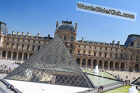 The Louvre Museum: Facts, Paintings & Tickets