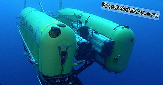 Perdido! Rov Deep-Diving Implodes 6 Milhas Abaixo Do Mar