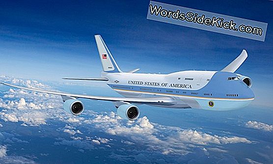 Air Force One: 8 Fapte Fascinante Despre Planul Președintelui