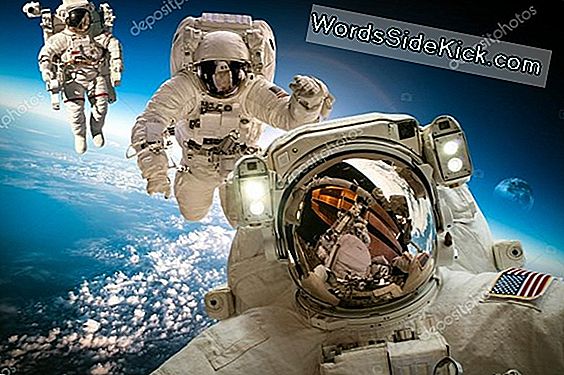 Astronot Fotoğraf: Sahara Tozu Karayip Gökyüzü Girer