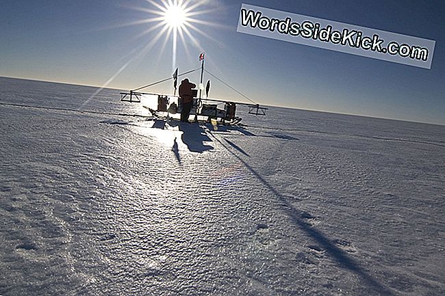 Antarktis Ice Attacked Fra Oven Og Nedenunder