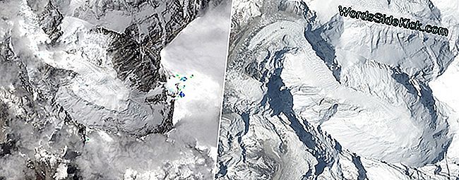 Această comparație laterală arată Muntele Everest înainte și după cutremurul cu magnitudinea de 7,8 din 25 aprilie 2015.