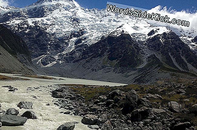 El Agua De Lluvia Se Filtra Hacia Profundidades Inesperadas Dentro De La Tierra